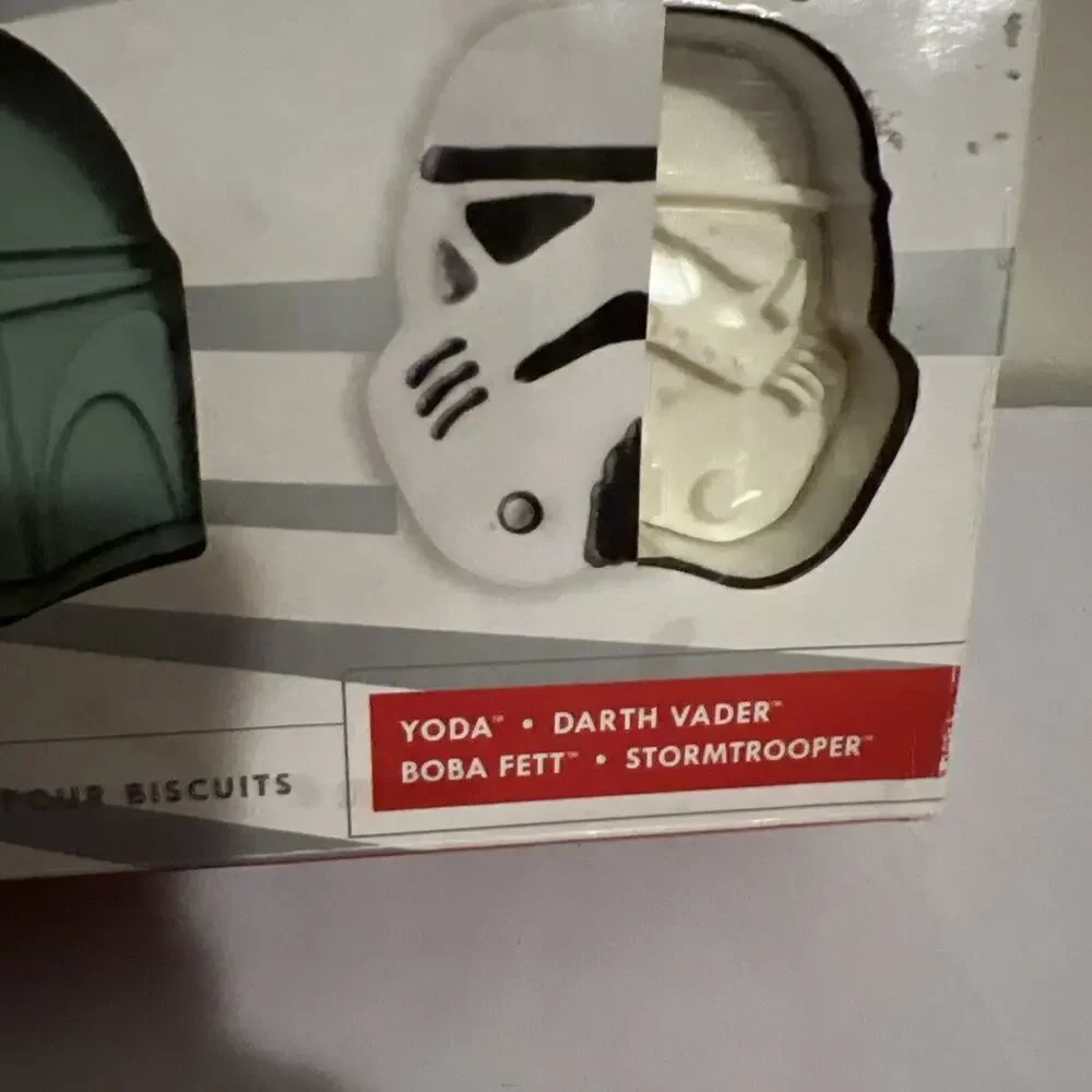 Williams Sonoma STAR WARS Cookie Cutters Set of 4 NWT YODA DARTH BOBA FETT